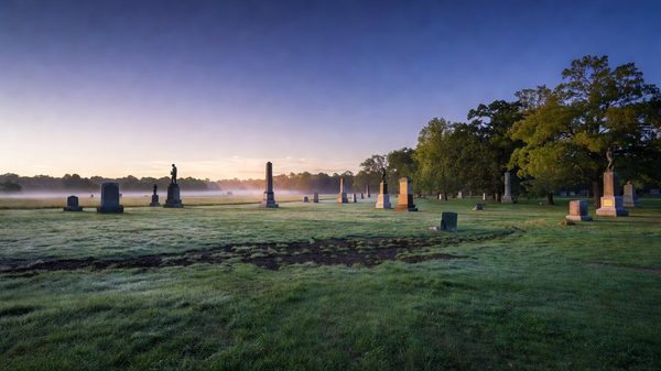 Civil War cannon on Gettysburg battlefield at dawn, Pennsylvania