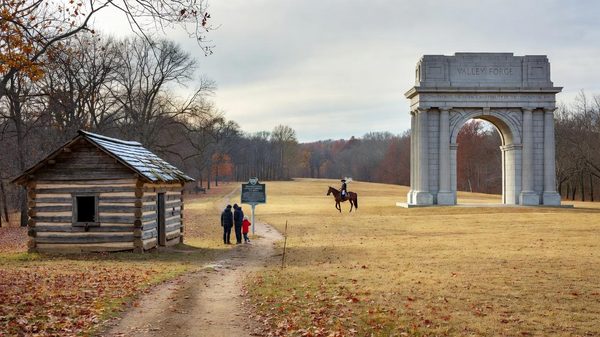 Revolutionary War cannon in meadow at Valley Forge, Pennsylvania